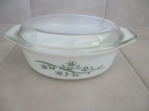 Vintage Pyrex Green Honeysuckle 043 Covered Casserole Dish 1.5 Qt with Lid