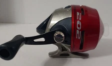 UNUSED ZEBCO 202 SPIN CAST FISHING REEL CLOSED FACE CASTING 202KR-GWK3 RED