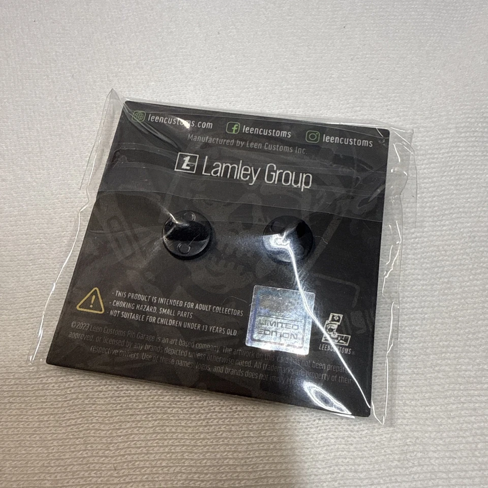 Tarmac Works Lamley Land Rover Defender 90 con pasador personalizado Leen Foto 2 de 4