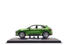 Minichamps 1:43 Porsche Macan S in Mamba Green Metallic (Dealer Edition)