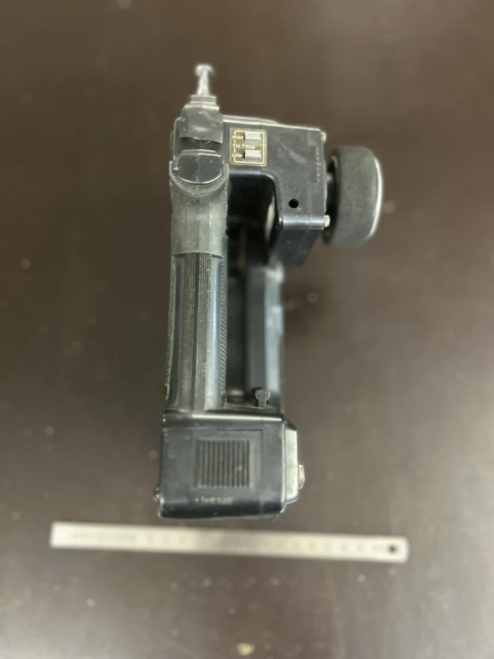 Radiocommande vintage Futaba Megatech PCM FP-T3PB – non testée - Photo 2/2