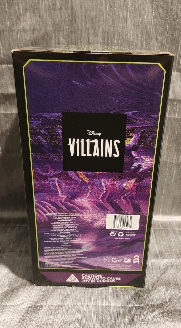 Disney 8.5" Maleficent Dragon Q-Fig Max Elite Bridge Diorama Villains Brand New