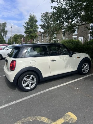 Mini Cooper Car Diesel 2015 12 Months MOT £20 A Year Road Tax - Image 1 of 4