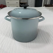 Le Creuset Stockpot 8 qt Enamel on Steel Sea Salt 7.6L Soup Pot Lid Ombre Blue