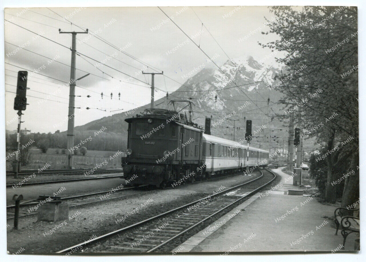PE Foto Eisenbahn ÖBB BBÖ E-Lok 1145.02 Stainach-Irdning 5/1981 (A435)
