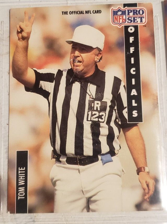 1991 Pro Set #368 Officials: Tom White - Referee    ***40% OFF 2+ Cards