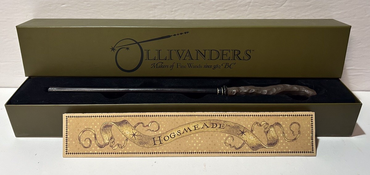 Ollivander Wand Hazel 9 Box & Map Wizarding World of Harry Potter
