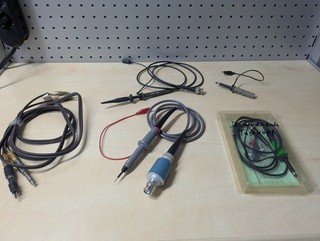 Funktechnik diverse Kabel Tastköpfe siehe original Fotos