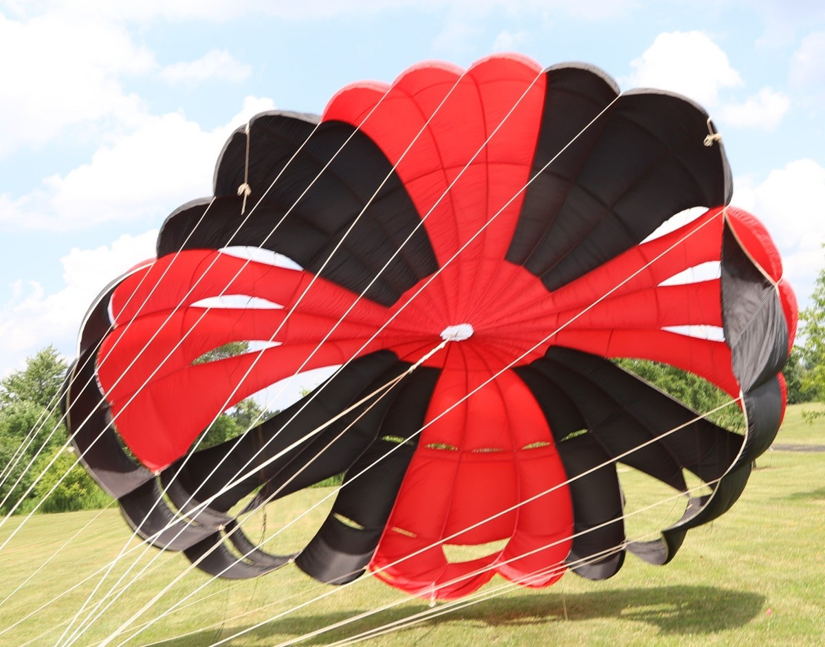 Pioneer PARA-COMMANDER Mark1 round vintage sport skydiving
