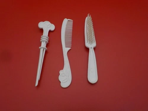 Vintage 1970's Mattel QUICK CURL Barbie White Taiwan Set~Brush Comb Curler