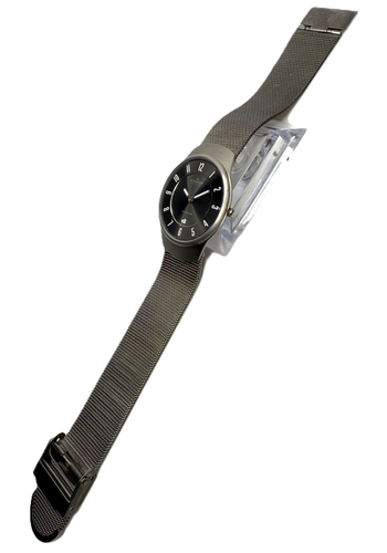 SKAGEN 533LTTM TITANIUM CHARCOAL LUMINOUS DIAL DATE MESH BAND MEN'S WATCH - Picture 13 of 16
