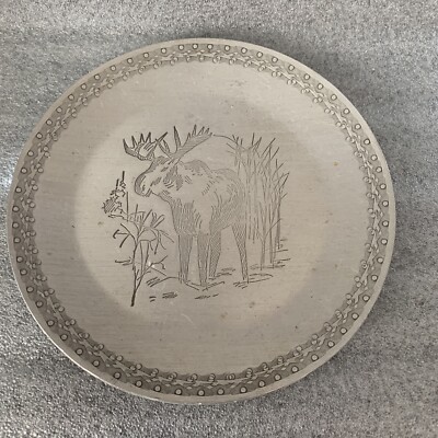 Geätzte Wald- und Elchszene auf Aluminium mit verzierten Brettern
