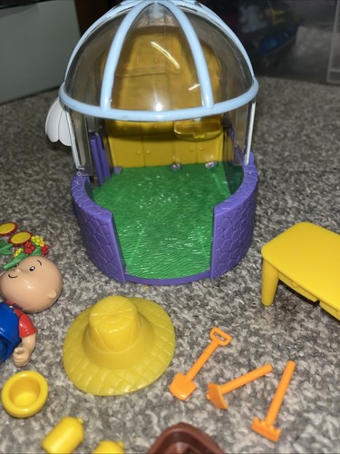 Caillou PBS Figure Toy Playset Garden Green House Ecology Club Famosa RARE - Picture 9 of 24