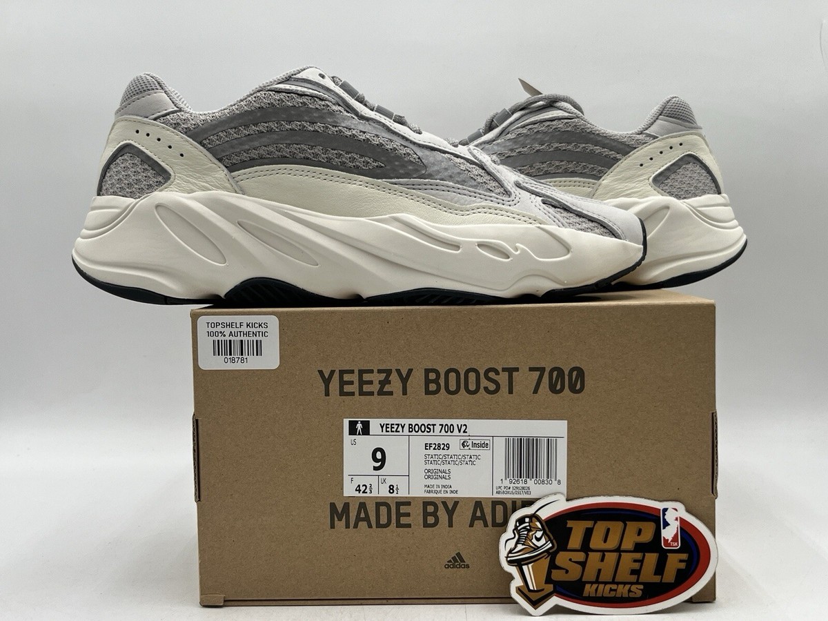 DS New Adidas Yeezy Boost 700 V2 Static 2023 Size 9