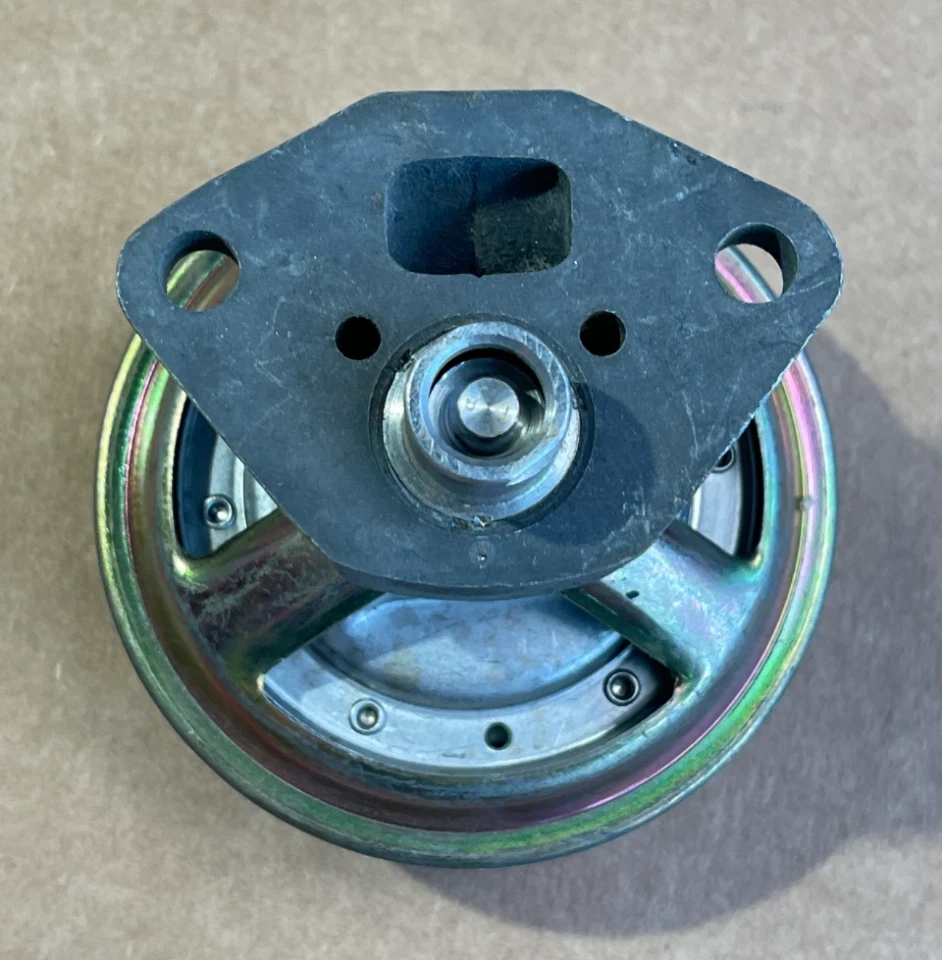 Camiones GM 1987-1995 motor 5,0, 5,7 válvula EGR nueva Foto 3 de 4