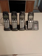 Panasonic KX-TGC220 6.0 Cordless Phone System Silver KX-TGCA21 3 Handsets