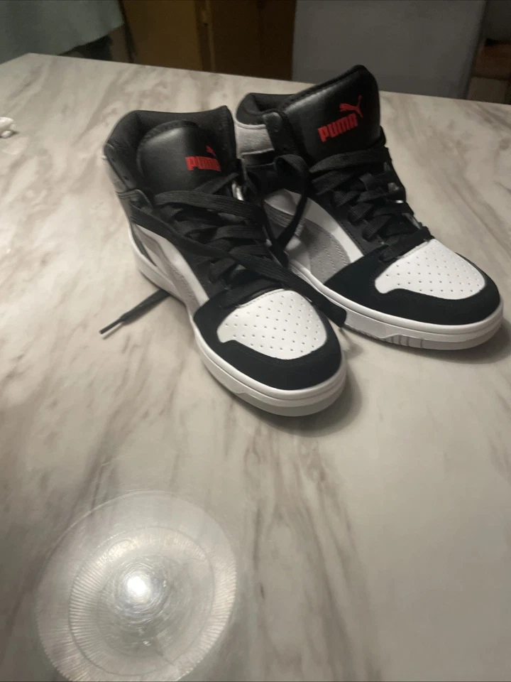 Tenis Puma Rebound Layup Suede Jr  Black and Grey Size 6 - Image 2 of 4