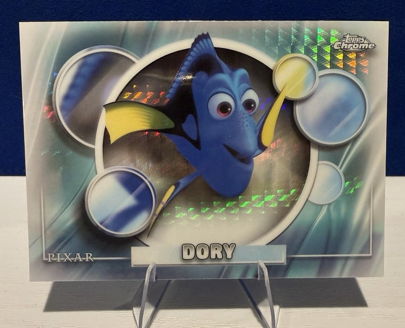 2026 Topps Chrome Pixar Finding Nemo Dory #90 Refractor Parallel