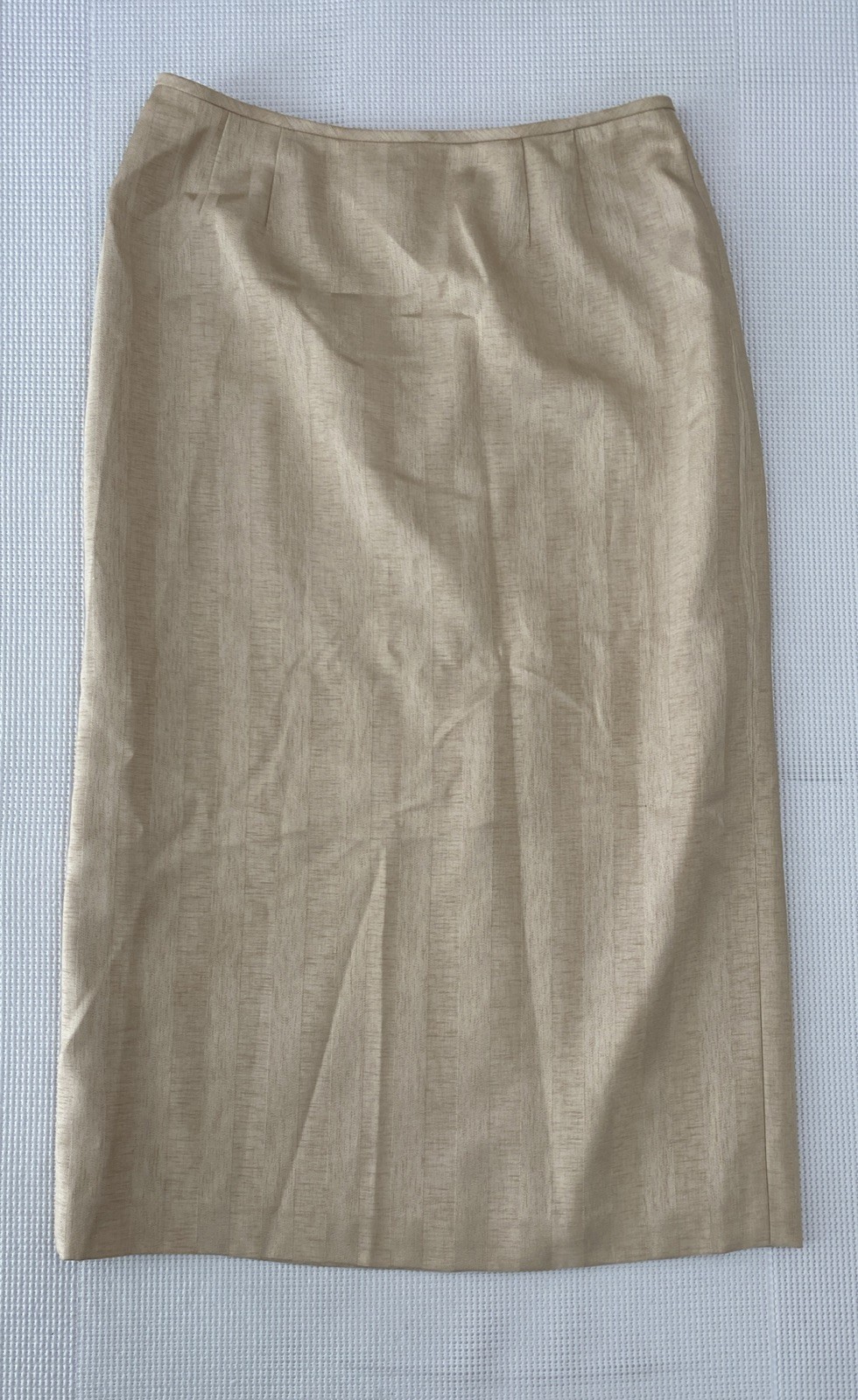 Le Suit Women's Full Suit Blazer Jacket Long Skirt Size 12 Gold Set Dressy