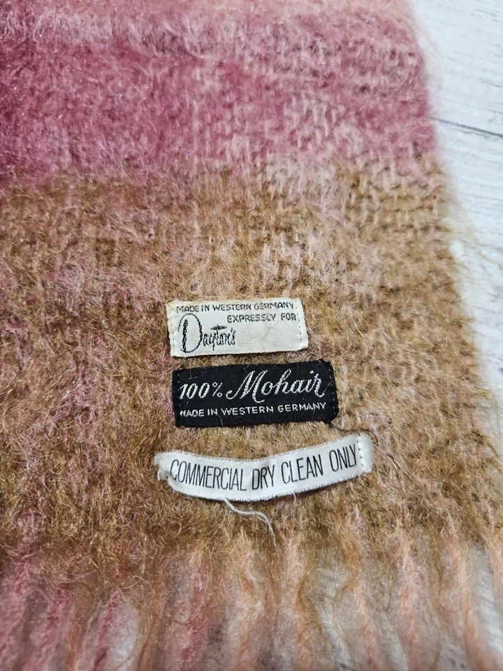 Vintage Western Germany 100% MOHAIR 72" Scarf - Dayton's - 1980s - Pink Blend - Image 3 of 4