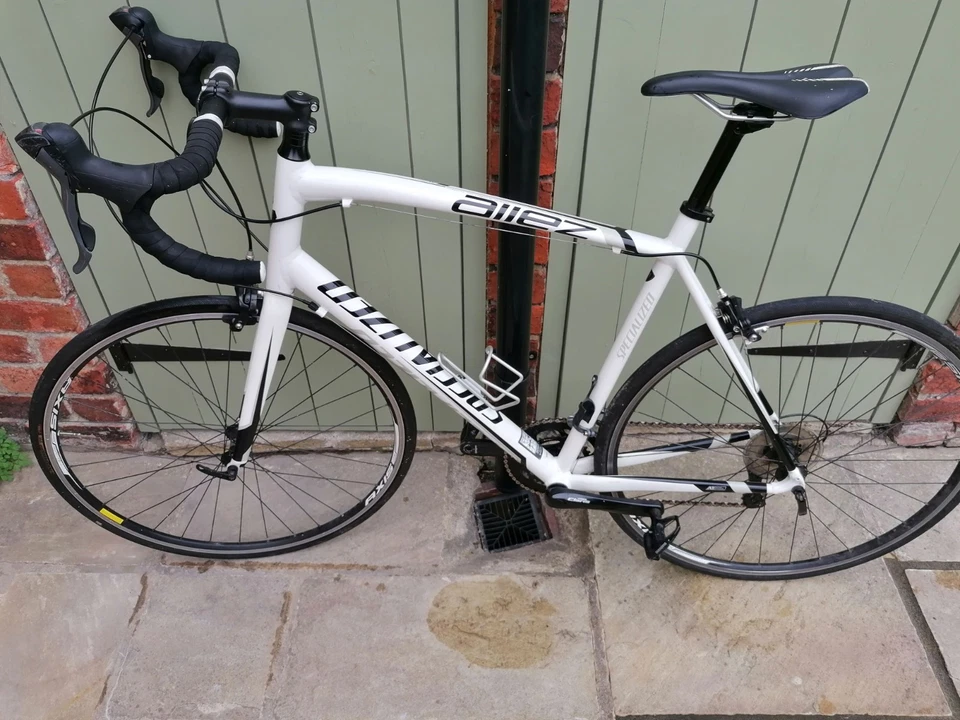 Specialized Allez Road Bike 61cm - Image 2 of 4