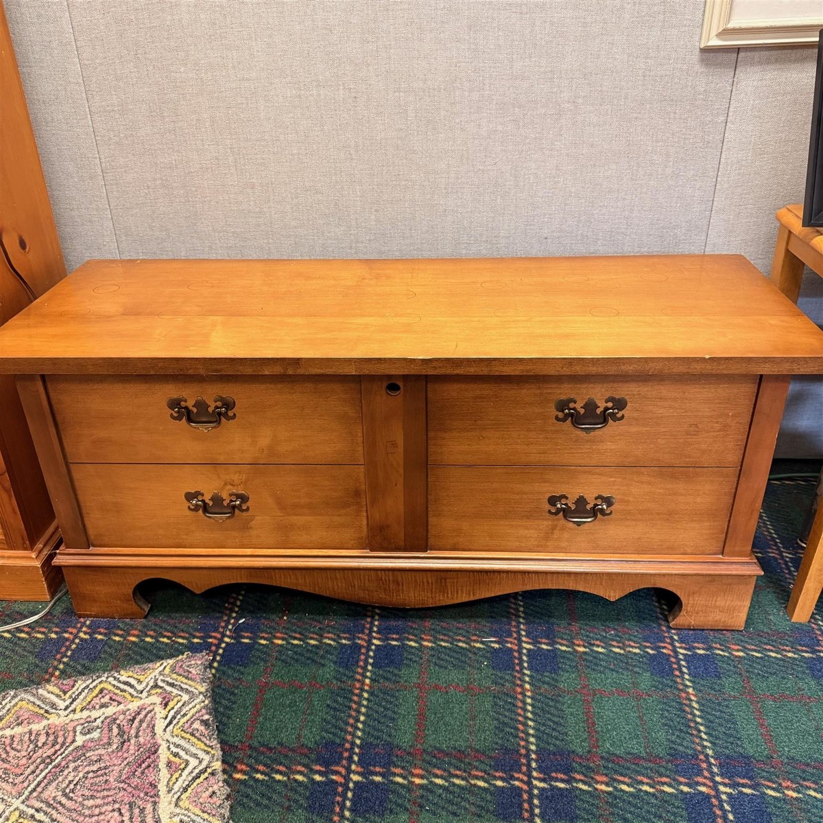 Vintage Virginia Maid by Lane Cedar Chest - Lock Removed-Freight
