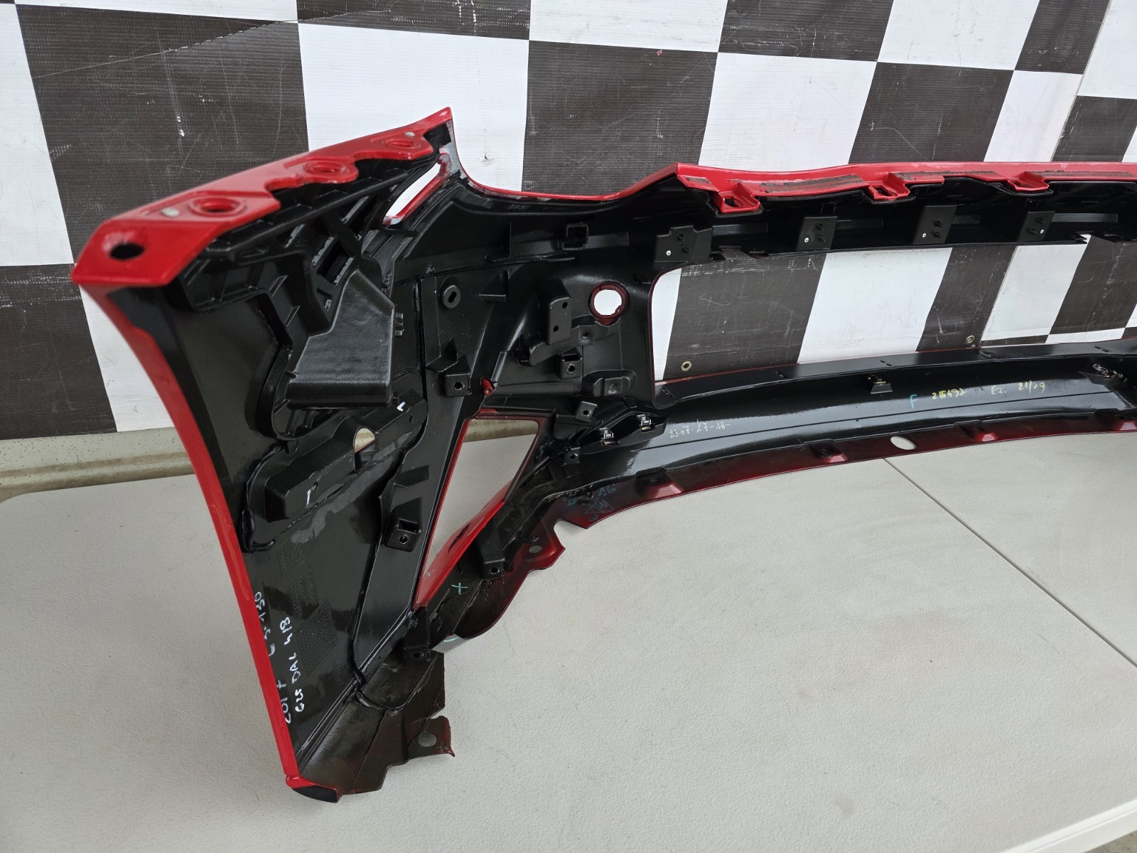 2012 2013 14 15 2016 2017 Ferrari F12 Berlinetta Front Bumper Used Oem 084361500