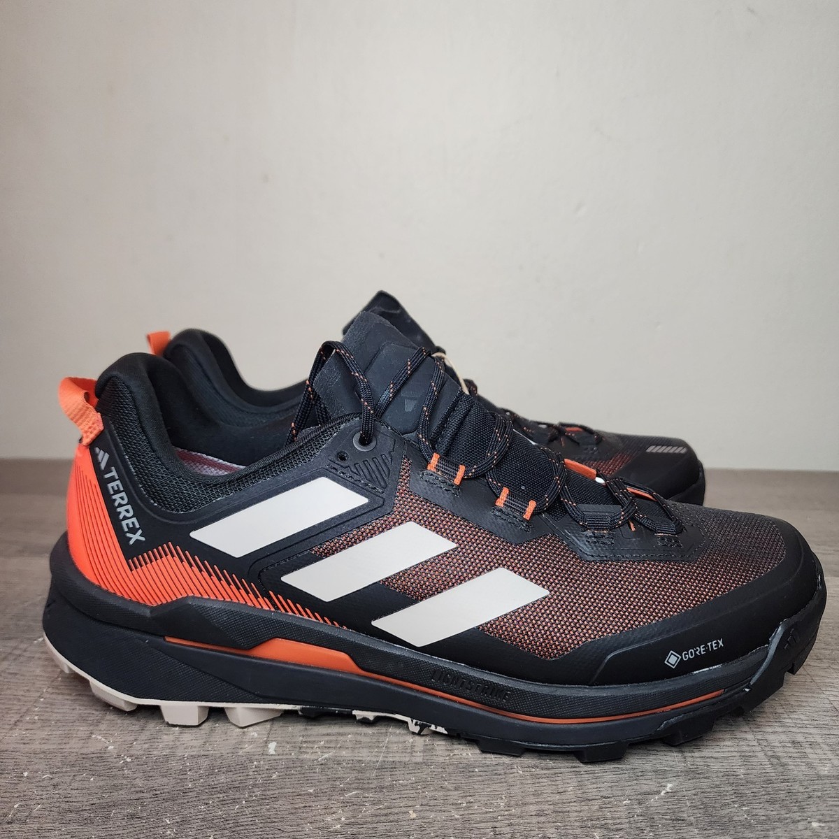 Adidas Terrex Skychaser Tech GTX Hiking Shoes Running Adidas Terrex Skychaser Tech GTX Hiking Shoes Running