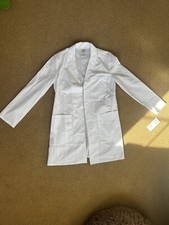 NWT Cherokee Modern Classic Unisex Lab Coat White 2319 Size S Scrubs BRAND NEW