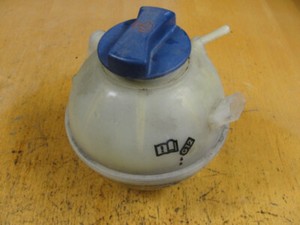 VW Golf 4 IV MK4 Bora Skoda Ausgleichsbehälter Kühlmittel 1J0121403B