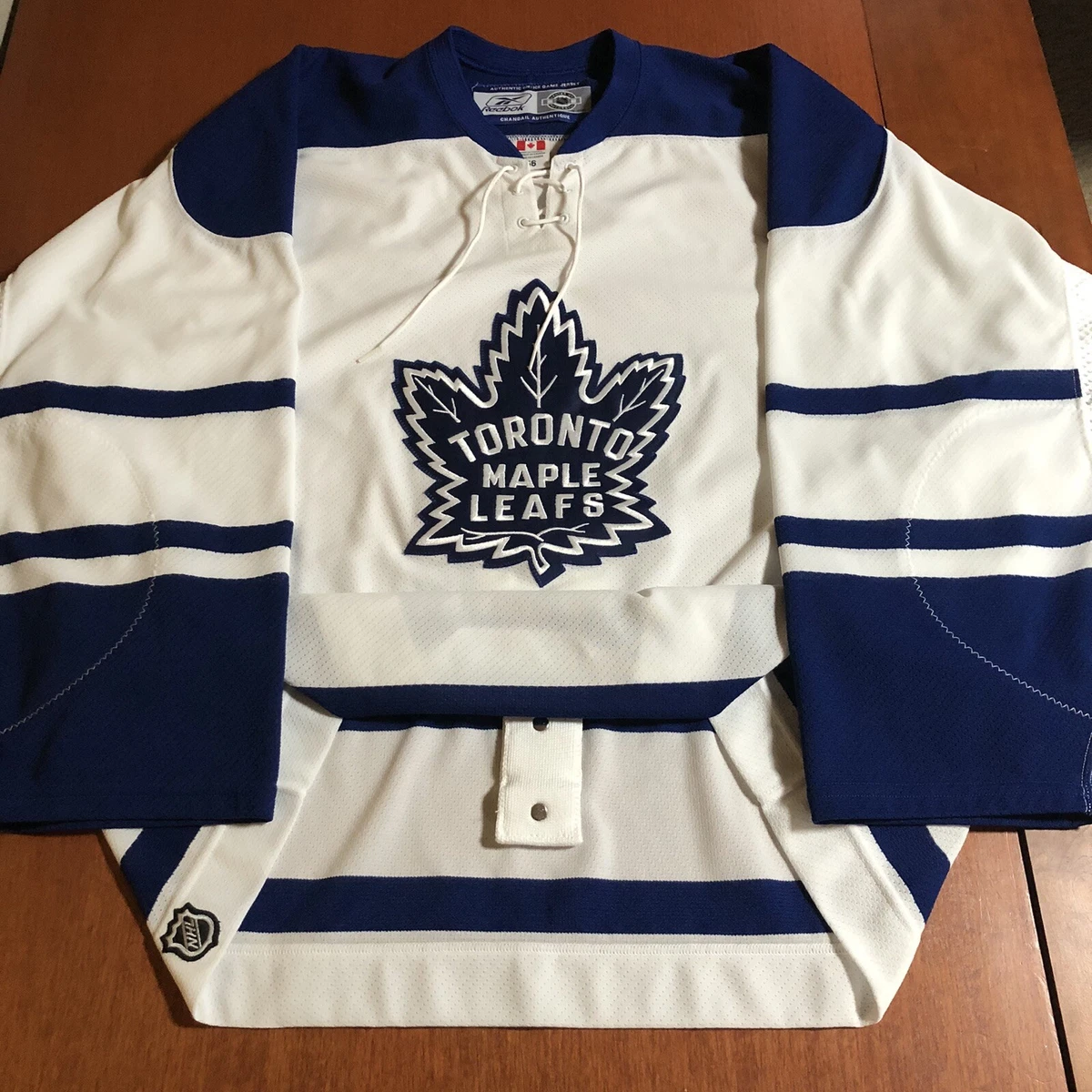 TORONTO MAPLE LEAFS REVERSE RETRO HOCKEY JERSEY **YOUTH S/M**