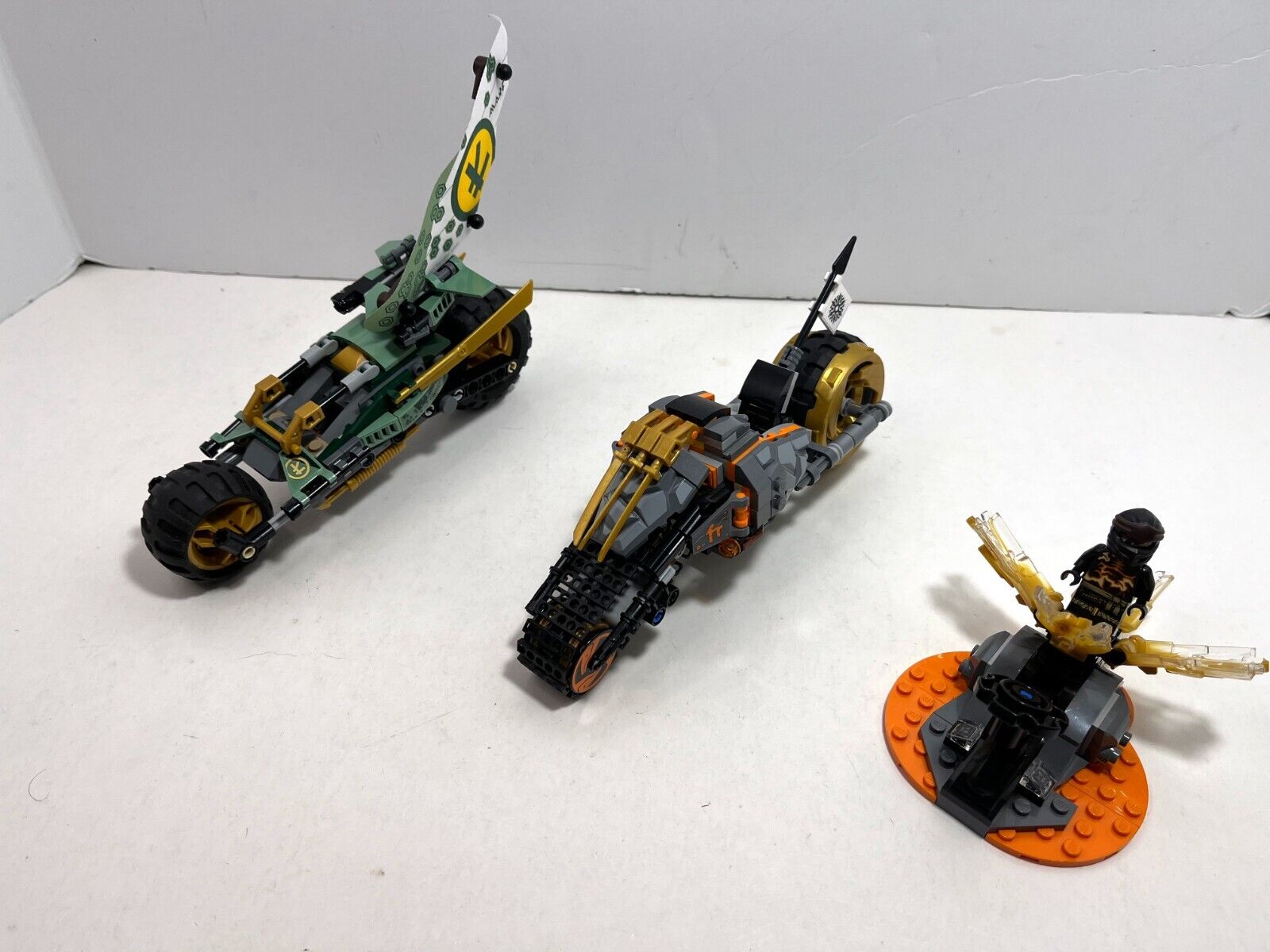 LEGO Ninjago LOT: Cole's Dirt Bike 70672 + Lloyd's Jungle Chopper 71745 + 70685