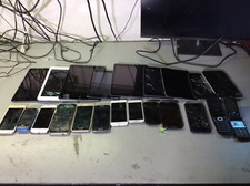 Lot of 22 tablets and phones Apple iPad iPhone Motorola Samsung untested