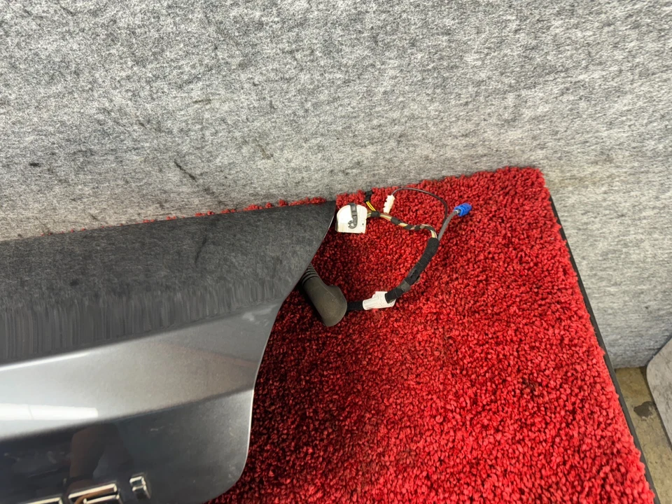 ПАНЕЛЬ КРЫШКИ ЗАДНЕГО БАГАЖНИКА BMW 2014-2020 F23 В СБОРЕ МИНЕРАЛЬНО-СЕРАЯ МЕТАЛЛИЧЕСКАЯ ОТ ОРИГИНАЛЬНОГО ПРОИЗВОДИТЕЛЯ 46K - Изображение 3 из 4