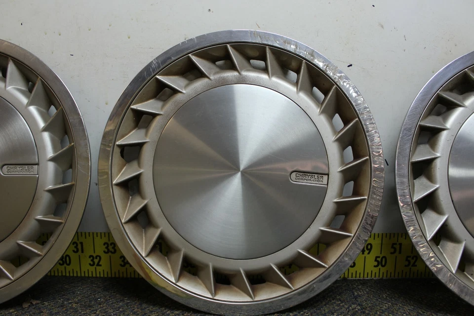 Juego de 4 tapacubos de 14" cubiertas de rueda OEM 464 1988-90 Plymouth Acclaim Voyager (2329 Foto 4 de 4