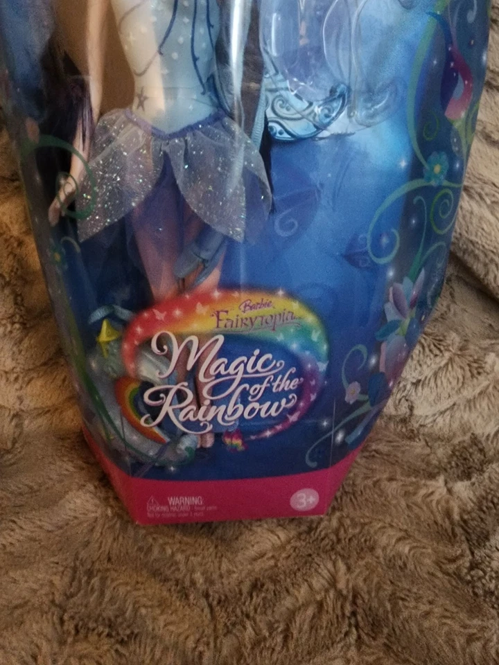 Nuevo en caja Barbie FAIRYTOPIA LUMINA 2006 Muñeca de hadas Magic Of The Rainbow NRFB Foto 3 de 4