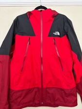 The North Face waterproof jacket mens medium. Signal 2.5L  Dryvent jacket