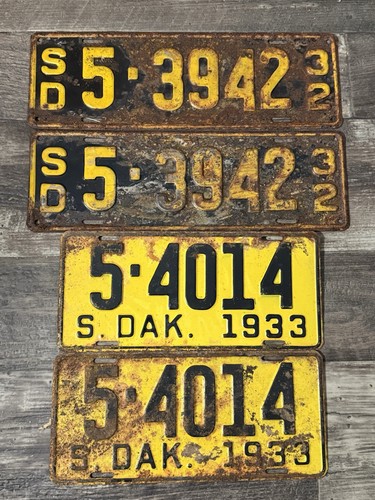 1932-1934-South Dakota pairs-license plates.Bon Homme County-great 4 Display!