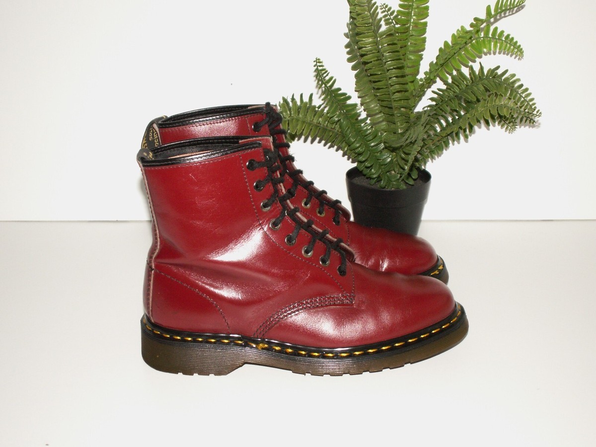 靴 Dr. Martens 1460 Cherry Red UK8 Dr. Martens 1460 cherry red leather boots made in England uk 8 eu