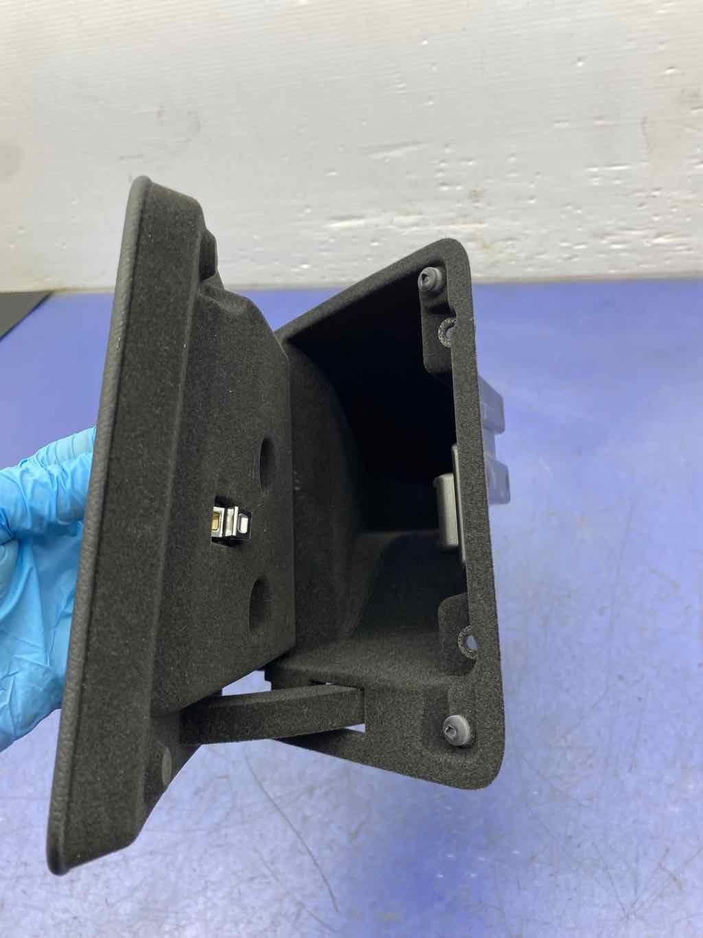 2014-2016 MASERATI GHIBLI M157 OEM LEFT DASHBOARD STORAGE COMPARTMENT 6700187040