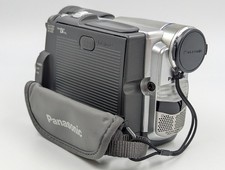 Panasonic NV-DS60EG Caméscope 500x Digital Zoom - Usé , Actif, A des Rayures