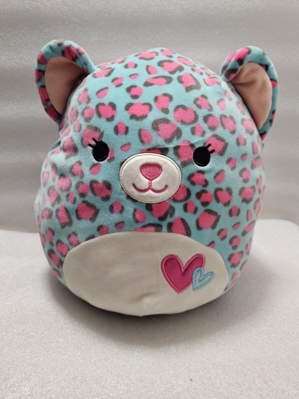 Squishmallows Original Chelsea Cheetah Blue Pink Hearts 11" Plush 2020 Kellytoy