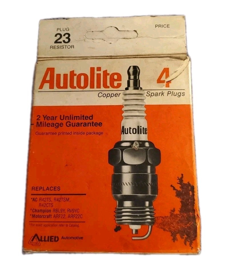 Vintage NOS Spark Plugs-Copper Resistor Autolite 23 box of 4 pack