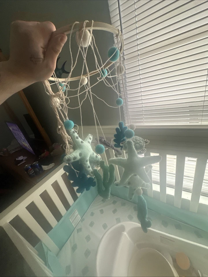 Детская кроватка, матрас и детская ванна, и это все белая детская кроватка сетка - Изображение 4 из 4