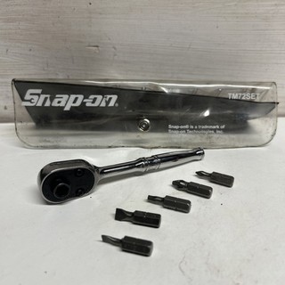 Snap on TM72SET 1/4 Hex Bit Driver Ratchet With 5 Bits In Original Plastic Pouch