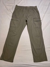 Men's Wrangler Relaxed Fit Cargo Pants w Stretch Tech Pocket Olive 36x32 NWT