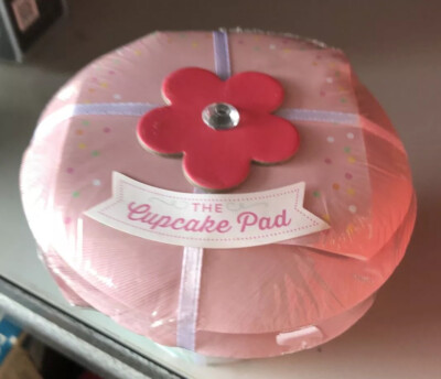 The Cupcake Notepad Eccolo.  New In Packaging.  Gift Notepad Flower