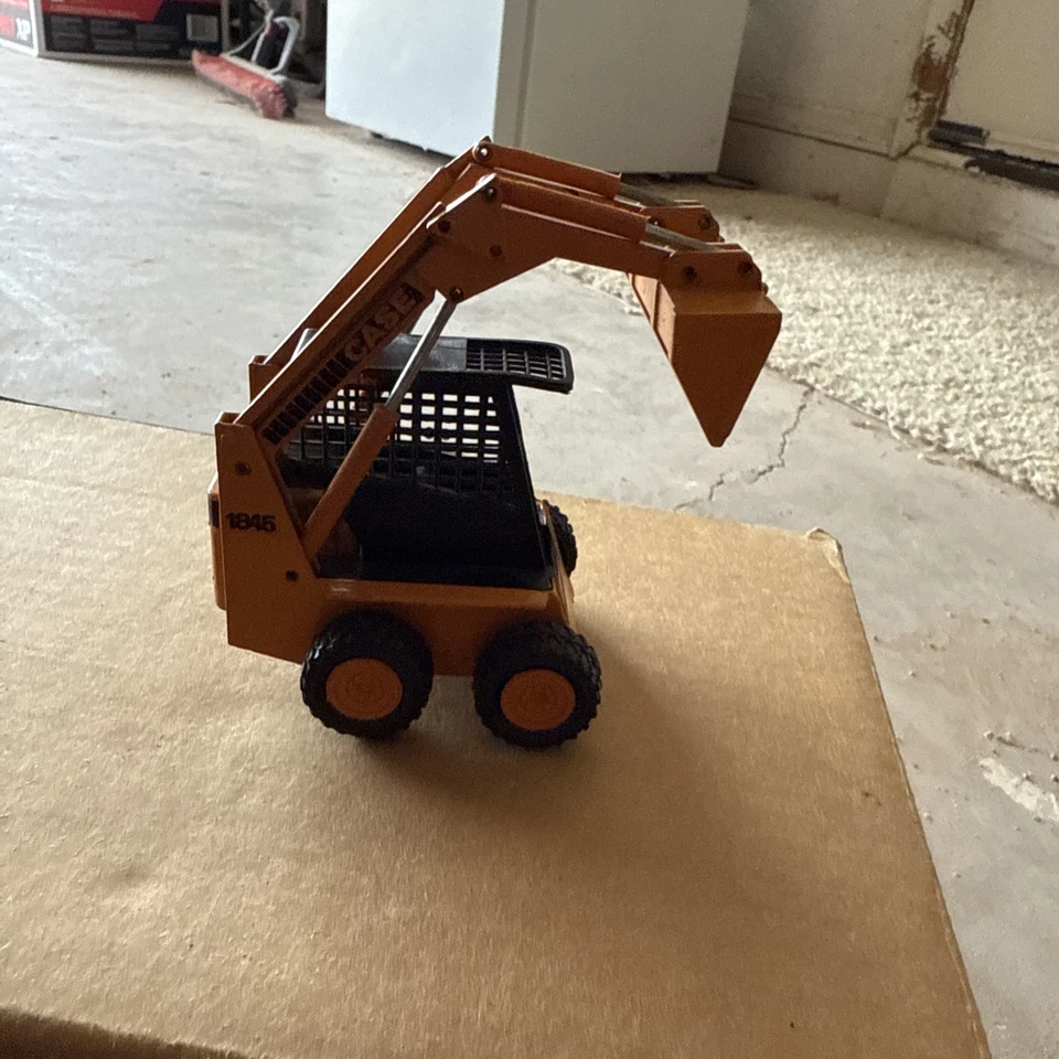  Estuche 1845 Uni-Loader NZG #196 años 70, escala 1:35   Foto 3 de 4