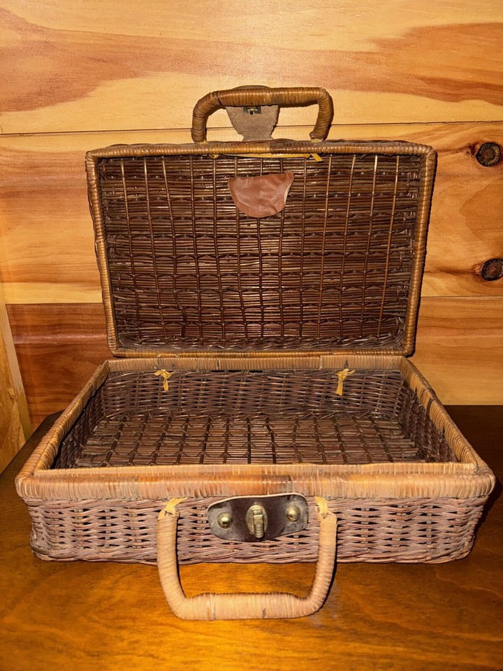 Vintage Wicker Basket Suitcase Style Storage Picnic Beach Camping