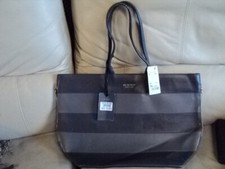 NEU Modalu London Handtasche grau Leder Griff (EIN GRIFF HAT EINEN KLEINEN KRATZER)